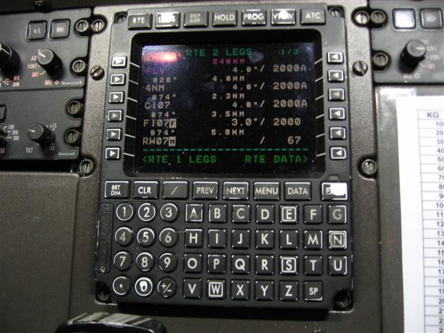 cockpit1(Small).JPG - 61.9kb