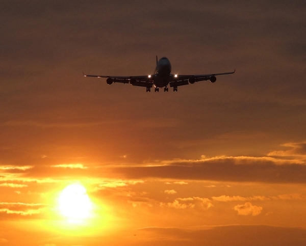 AirlinersNetPhotoID548729~1.jpg - 121.94kb
