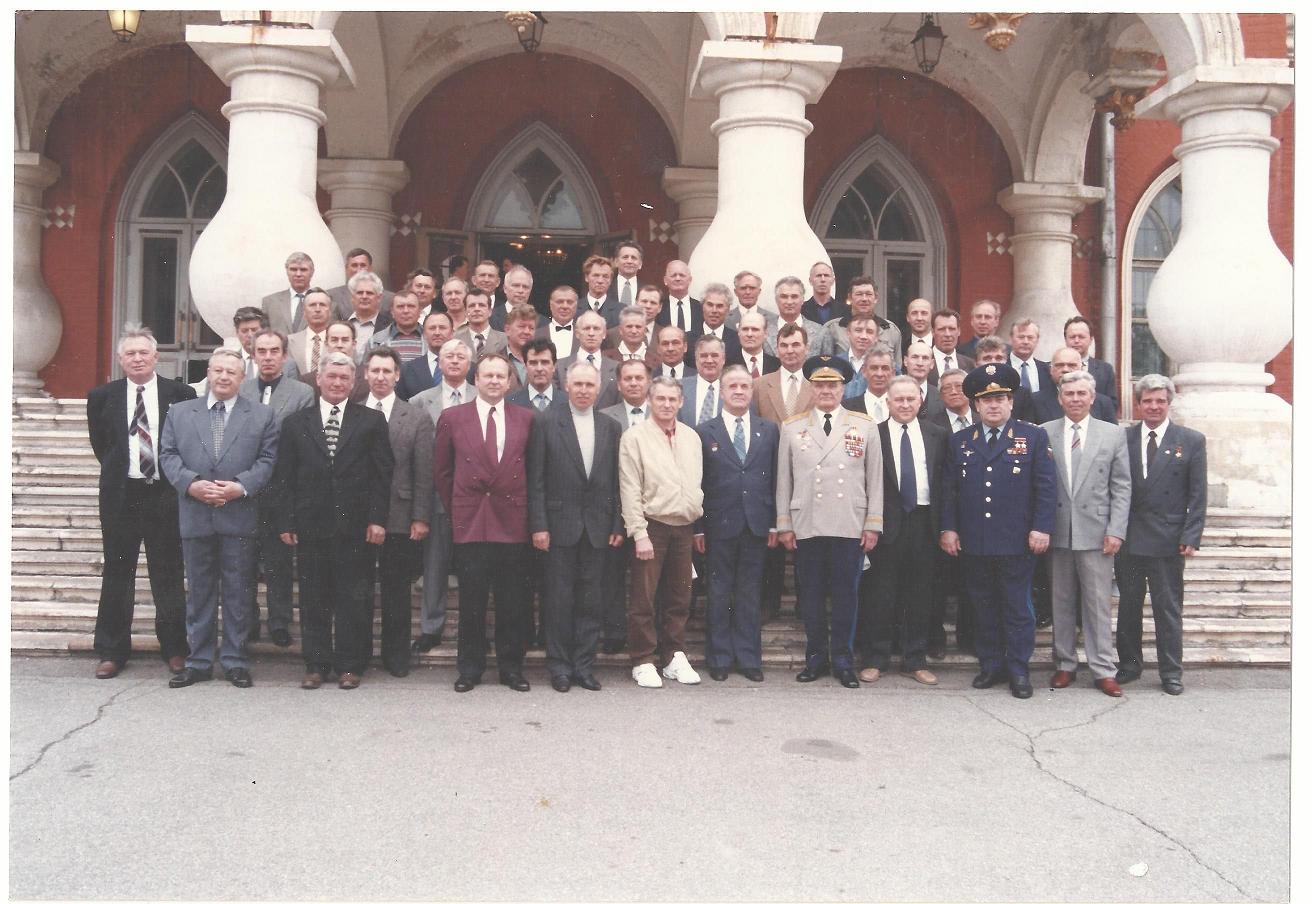  . 1998 .   .JPG - 162.17kb