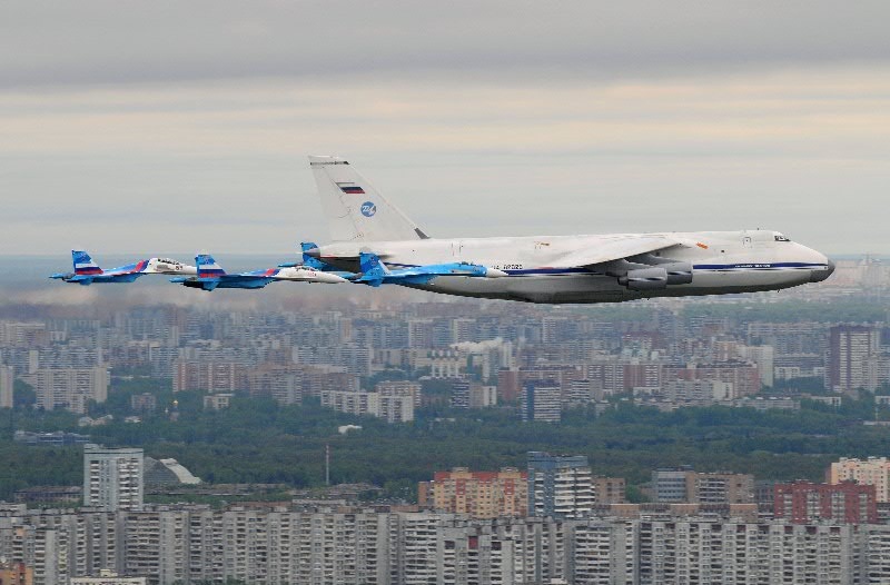 An-124_(_Krivchikov_.S_)_8781(1).jpg - 113.51kb