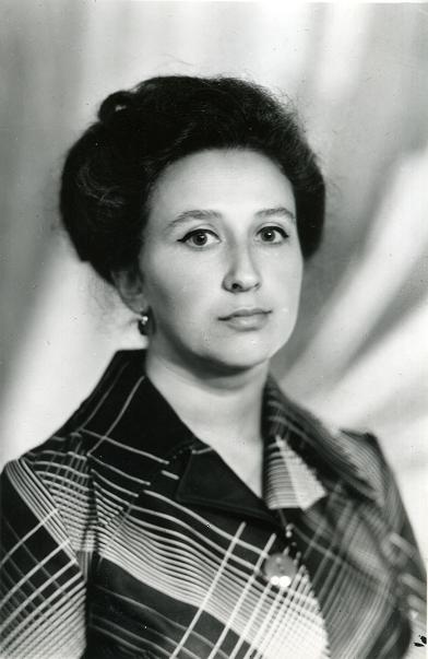 1977  .JPG - 32.42kb