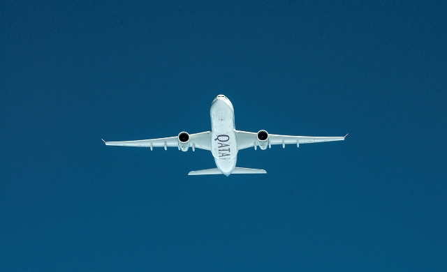 ����� A7-AFY Qatar Airways Cargo Airbus A330-243F - cn 1386.jpg - 81.37kb