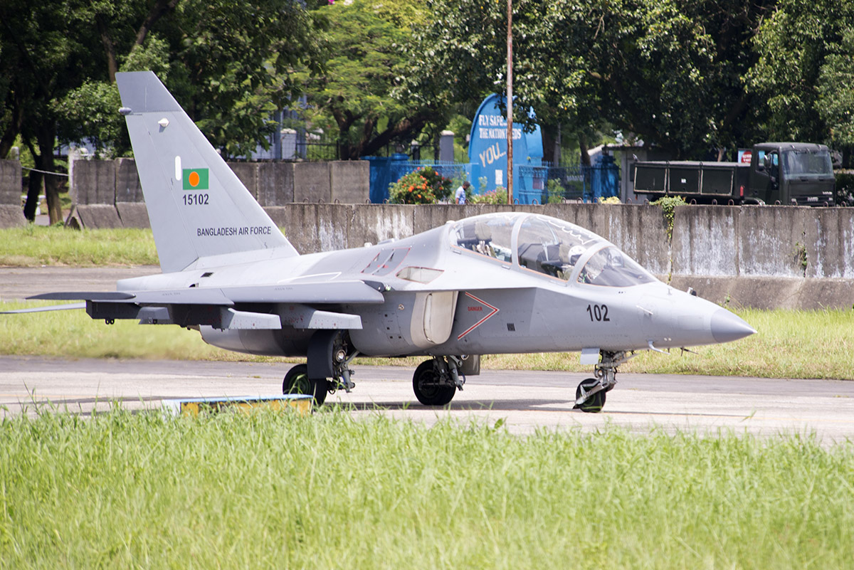 BAF Yakovlev Yak-130.jpg - 371.94kb