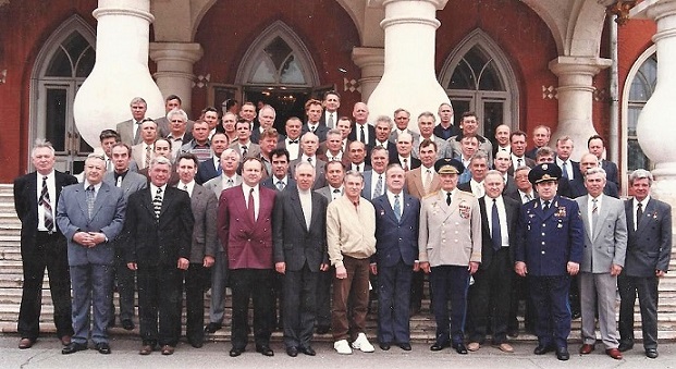  . 1998 .   .JPG - 135.18kb