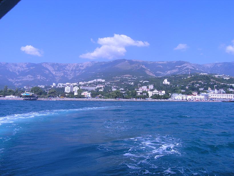 Yalta.JPG - 78.13kb